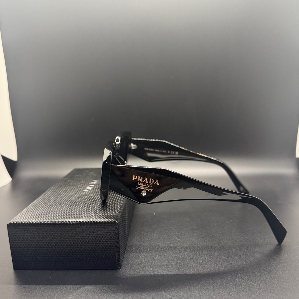 Prada Black Sunglasses - Picture 2 of 7